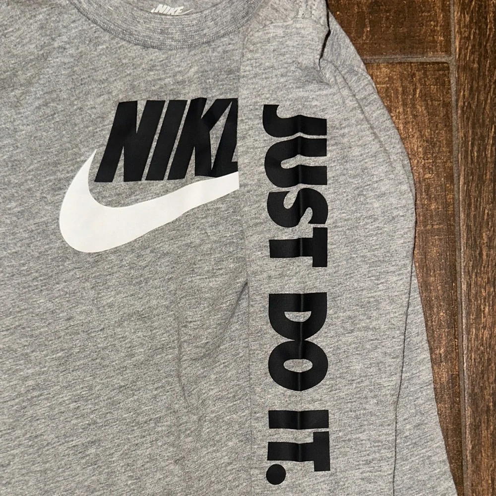 Nike Toddler Boys 2T Gray Just Do It Long Sleeve Shirt Logo Tee - Picture 5 of 6